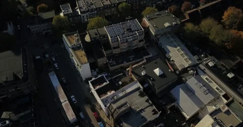 Aerial drone flight over "green roofs" in North London England. 库存影片 82408933