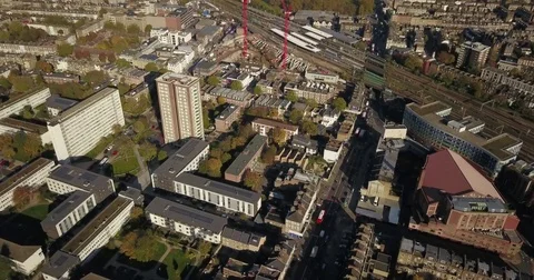 Aerial Drone flight over Tower Cranes in London, England. Vídeos de archivo 82376064
