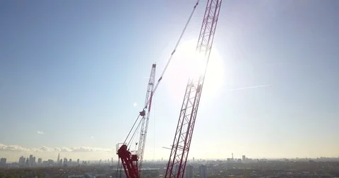 Aerial Drone flight over Tower Cranes in London, England. Vídeos de archivo 82380592