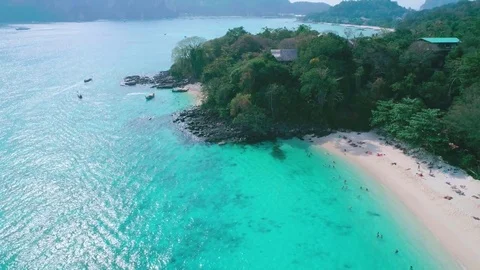Aerial Drone Flyover on Koh Phi Phi, Thailand 库存影片 75655595