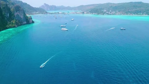 Aerial Drone Flyover on Koh Phi Phi, Thailand 库存影片 75655599