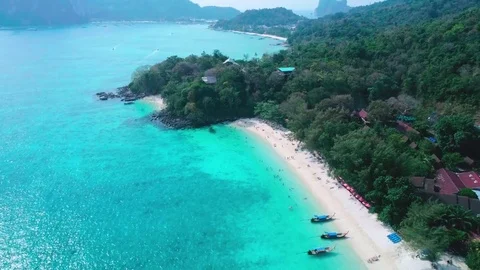 Aerial Drone Flyover on Koh Phi Phi, Thailand 库存影片 75655609