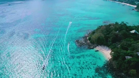 Aerial Drone Flyover on Koh Phi Phi, Thailand 库存影片 75655634