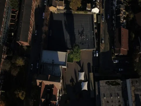 Aerial drone footage top down buildings in london, UK. Vídeos de archivo 82331608