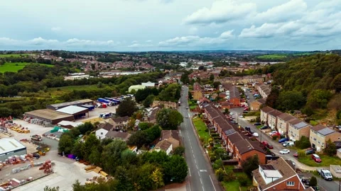 Aerial drone hyperlaps, time laps footage over a British council housing es.. 库存影片 252816881