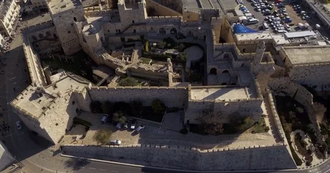 Aerial drone Israel Middle Eastern city Jerusalem  Vídeo Stock 79998982