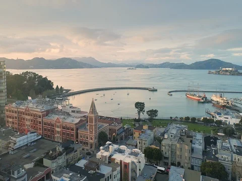 Aerial drone of the san francisco skyline from russian hill to fishermans wharf Stock Footage