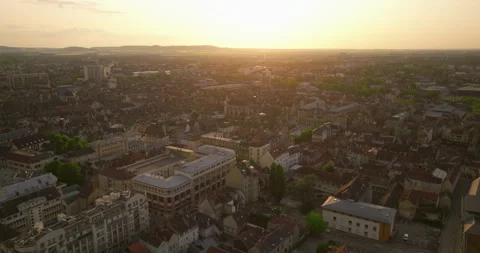 Aerial drone shot of the ancient and beautiful French medieval city of Troyes 库存影片 243357962