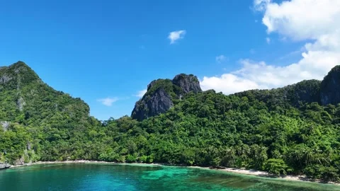 Aerial drone shot of a beautiful island in palawan in phillipines. Orbit shot of Stock Footage 291621953