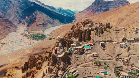 Aerial Drone Shot of Dhankar Monastery, Spiti Valley Vidéo 338317464