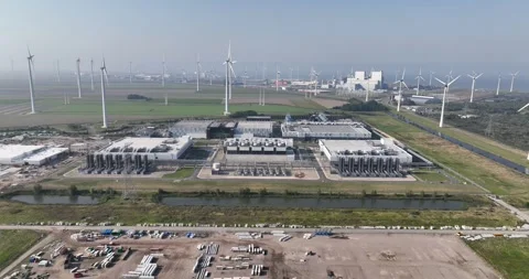Aerial drone video of A data center or datacentre , computer center, Eemshaven Vídeo Stock 295806812