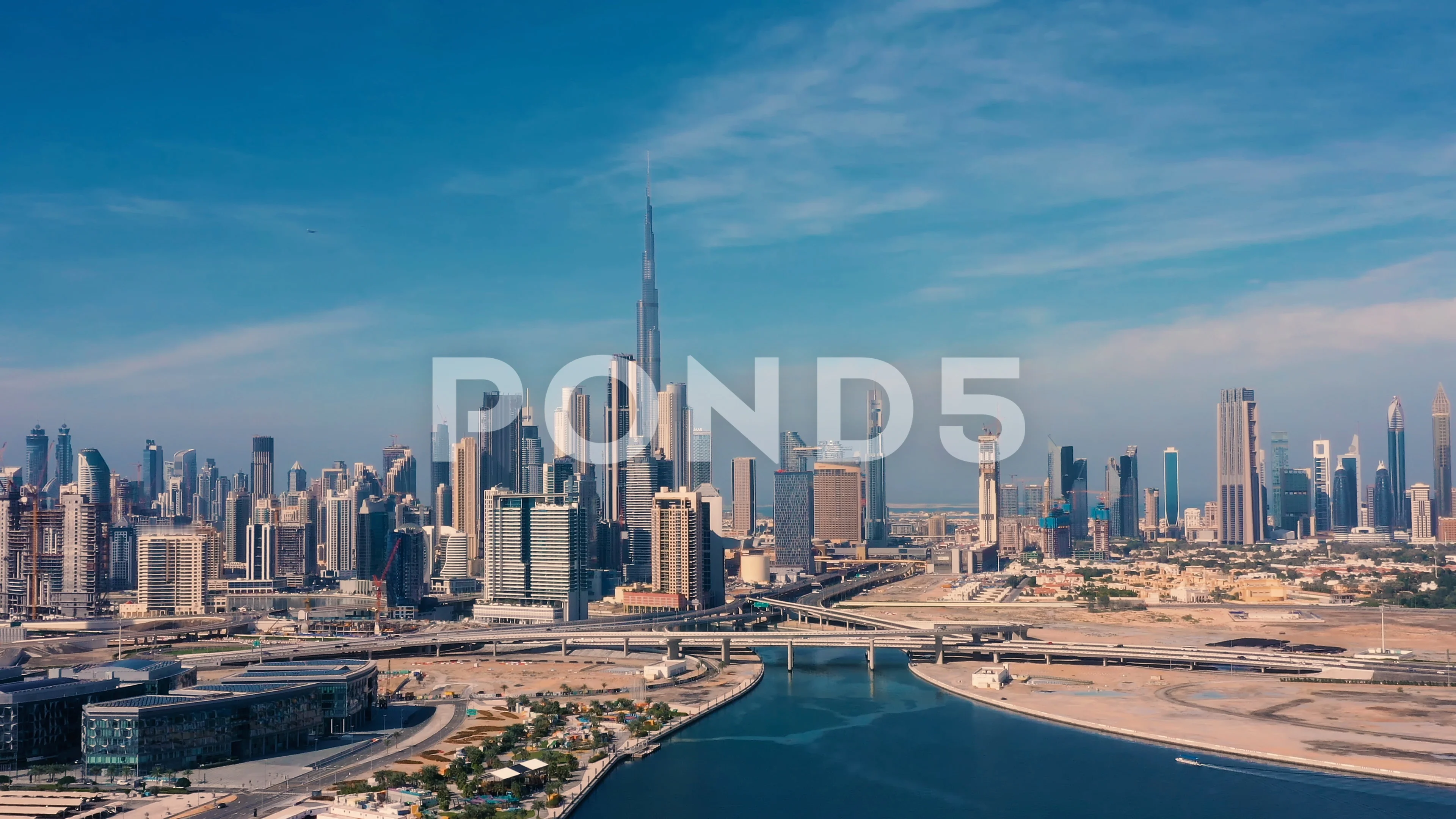 prinsesse Udtømning Ideelt AERIAL. Drone video of Dubai city at day... | Stock Video | Pond5
