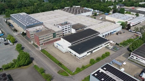 Aerial Drone Video Industrial Complex Solar Panels Vidéo 337613135