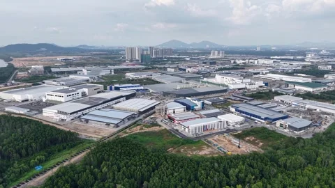 Aerial drone view of Batu Kawan industrial park and factories 스톡 동영상 332090381