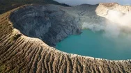 Aerial Drone View Of Beautiful Ijen Volcano With Acid Lake And Sulfur Gas Goi Stock Footage