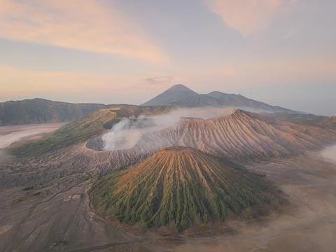 Aerial drone view of Bromo active volcano with Kingkong hill viewpoint, Ten.. Foto stock