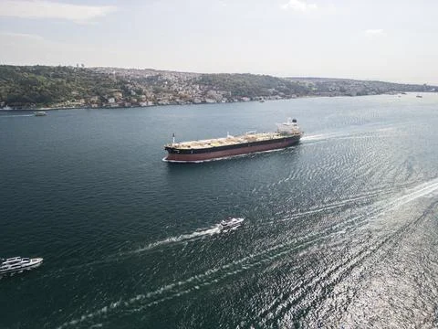 Aerial Drone View of Cargo Ship on Bosphorus Sea Foto stock