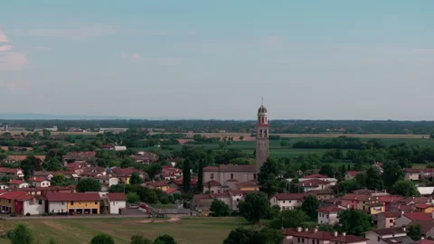 Aerial drone view of Chiesa Parrocchiale di San Pietro Apostolo, San Pier d’Ison Видео 339735854