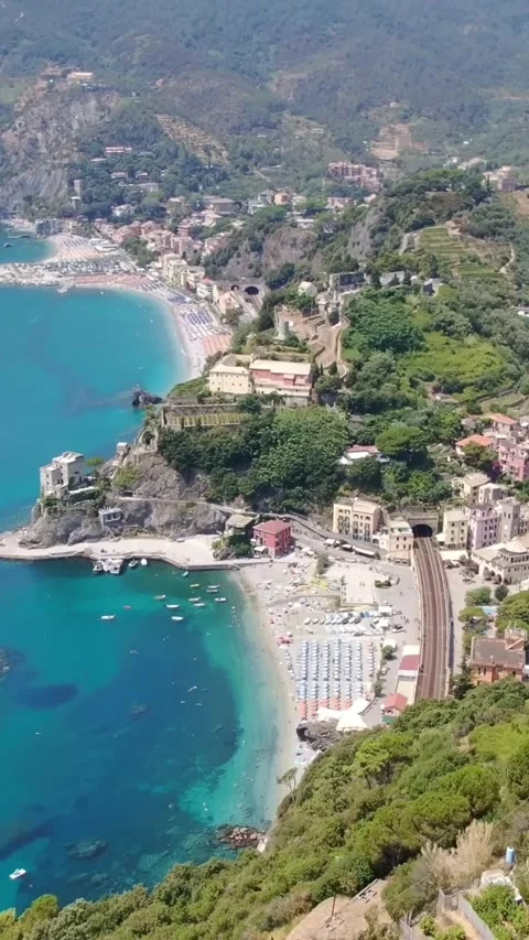 Aerial drone view of Cinque Terre Italy coastal villages and scenic landscapes. Vídeos de archivo 335018756