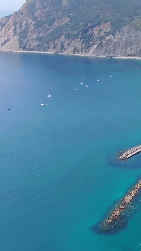 Aerial drone view of Cinque Terre Italy coastal villages and scenic landscapes. Vídeos de archivo 335018961