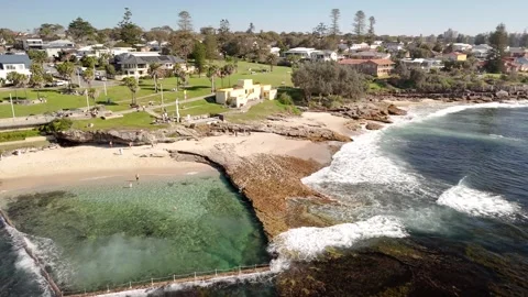 Aerial drone view of Cronulla in Sutherland Shire, Sydney, NSW in August 2026 Vídeo Stock 344095668