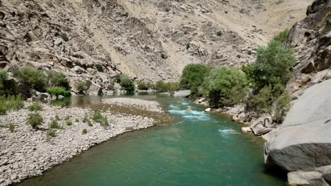 Aerial Drone View of Emerald River in Ghorband Valley Afghanistan Vidéo 319082413