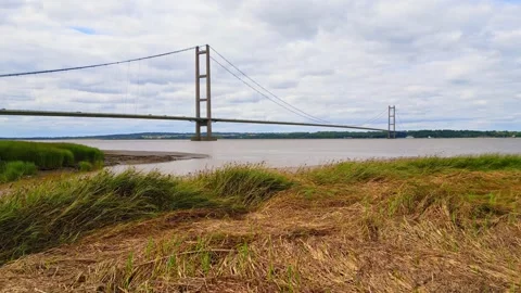 Aerial drone view of Humber Bridge, 12th largest suspension span, gracefull.. Stock-Footage 249250586