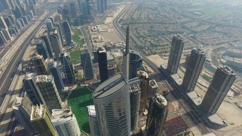 Aerial drone view of Jumeirah Lake Tower Commodities Centre and Dubai Marina Vídeos de archivo 100856401