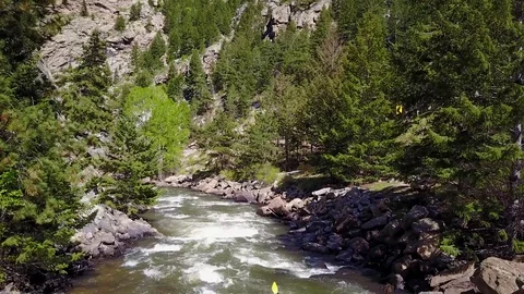 Aerial Drone View of a Kayaker on a River in Colorado Vídeos de archivo 75820587