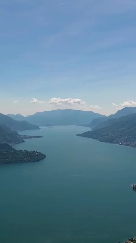 Aerial drone view of Lake Como, Italy. Vídeos de archivo 335046968
