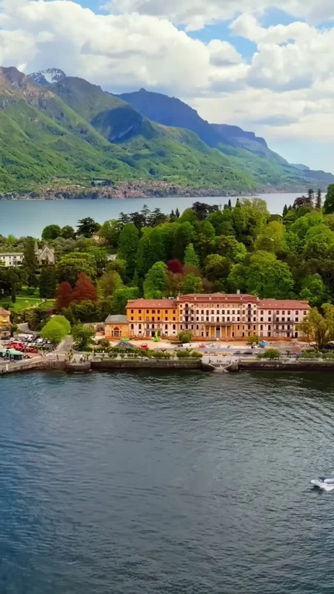Aerial drone view of Lake Como, Italy. Vídeos de archivo 335047126