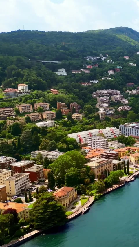 Aerial drone view of Lake Como, Italy. Vídeos de archivo 335047170