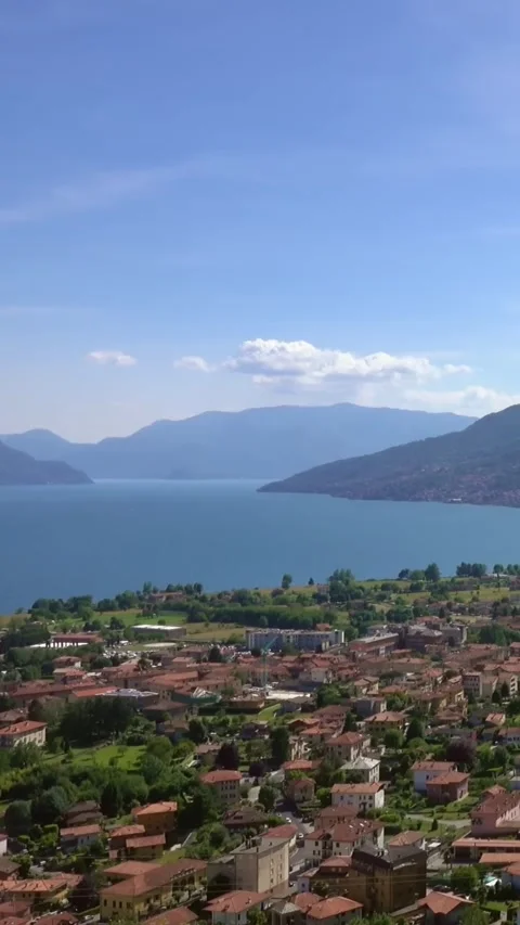 Aerial drone view of Lake Como, Italy. Vídeos de archivo 335047245