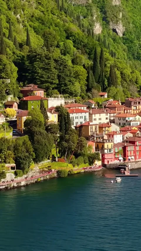Aerial drone view of Lake Como, Italy. Vídeos de archivo 335047367