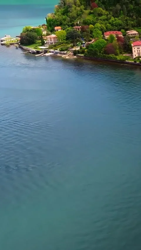 Aerial drone view of Lake Como, Italy. Vídeos de archivo 335047415