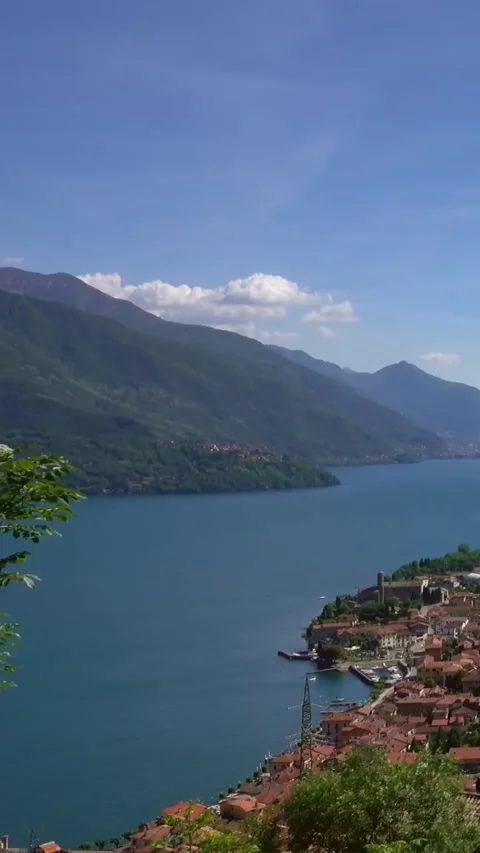 Aerial drone view of Lake Como, Italy. Vídeos de archivo 335047437