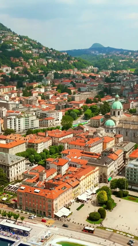 Aerial drone view of Lake Como, Italy. Vídeos de archivo 335047456