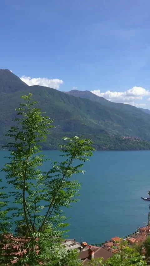 Aerial drone view of Lake Como, Italy. Vídeos de archivo 335047510
