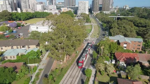 Aerial drone view of a light rail vehicle at Parramatta in Western Sydney, NSW 스톡 동영상 291523953