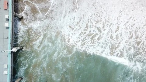 Aerial drone view looking down at Manhattan Beach Pier Stockbeeldmateriaal 91311268