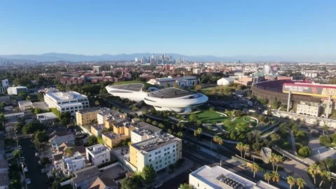 Aerial Drone View of Lucas Museum of Narrative Art in Los Angeles, California 動画素材 340656871
