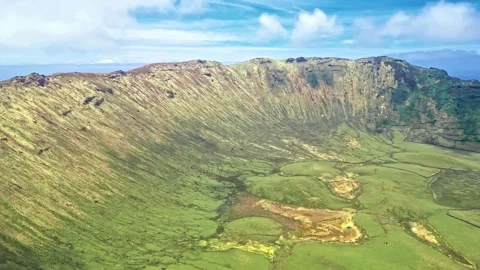 Aerial Drone View of Lush Volcanic Crater with Lakes and Fields on Corvo 스톡 동영상 337429423