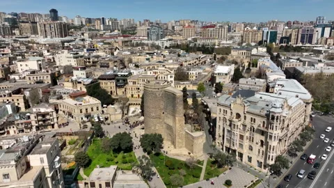 Aerial Drone View of Maiden Tower and Old City (Icherisheher) 库存影片 337713008