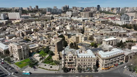 Aerial Drone View of Maiden Tower and Old City (Icherisheher) Stockbeeldmateriaal 337713053