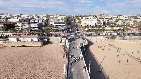 Aerial Drone View of Manhattan Beach, California Pier and Coastline Vidéo 340656907