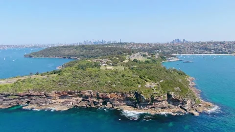 Aerial drone view of Middle Head peninsula, part of Sydney Harbour National Park 库存影片 142259280