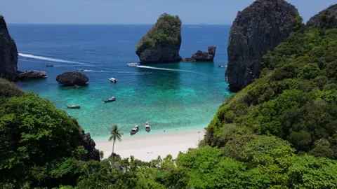 Aerial Drone View of Nui Beach Phi Phi Islands Thailand Vídeos de archivo 337542266