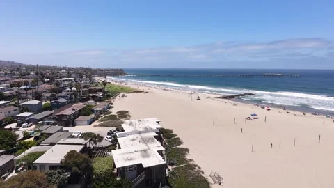 Aerial Drone View of Ocean Beach Coastline and Pier, San Diego 库存影片 340657489