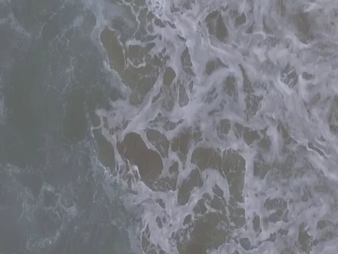 Aerial Drone View Of Ocean Waves in Oaxaca Vidéo 79733214