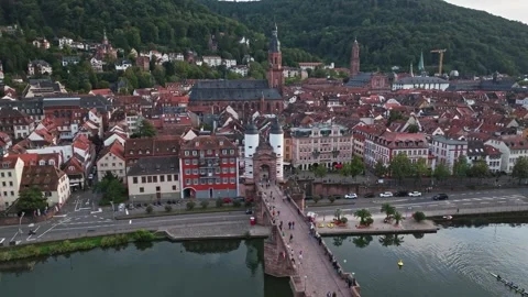 Aerial drone view of the Old Bridge (Alte Brücke) in Heidelberg, Germany, Vídeo Stock 302228759